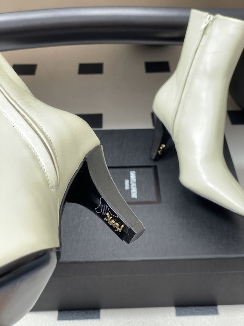 Y51 boots